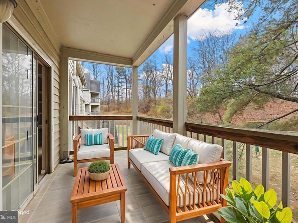 3916 Penderview Drive 427, Fairfax VA 22033