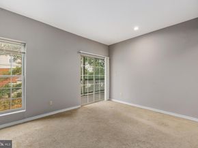 3916 Penderview Drive 427, Fairfax VA 22033