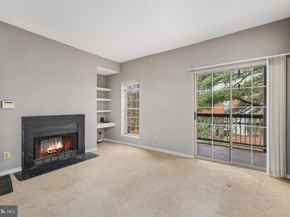 3916 Penderview Drive 427, Fairfax VA 22033