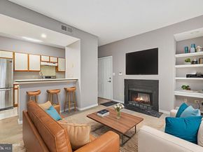 3916 Penderview Drive 427, Fairfax VA 22033