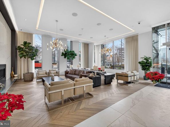 1650 Silver Hill Drive 1003, Mclean VA 22102