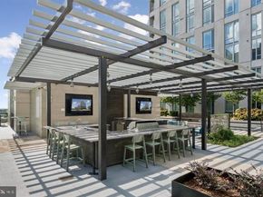 1650 Silver Hill Drive 1003, Mclean VA 22102