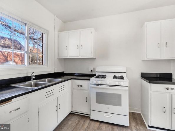 3618 Gunston Road, Alexandria VA 22302