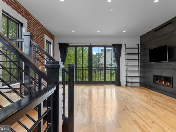 207 Willow Avenue, Wayne PA 19087