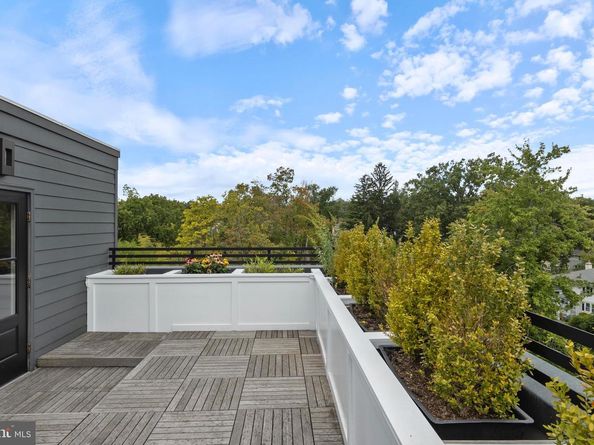 207 Willow Avenue, Wayne PA 19087