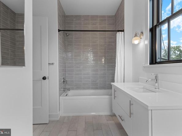 207 Willow Avenue, Wayne PA 19087