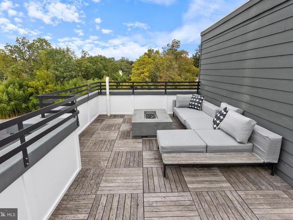 207 Willow Avenue, Wayne PA 19087