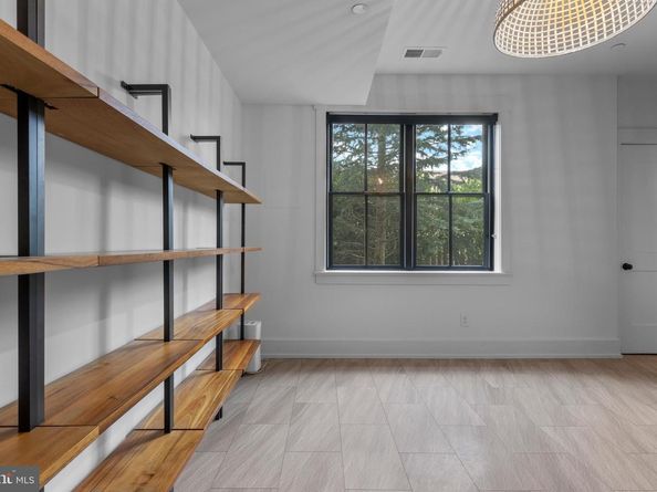 207 Willow Avenue, Wayne PA 19087