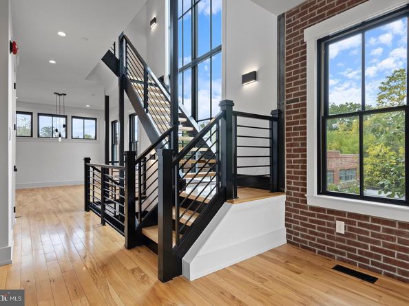 207 Willow Avenue, Wayne PA 19087