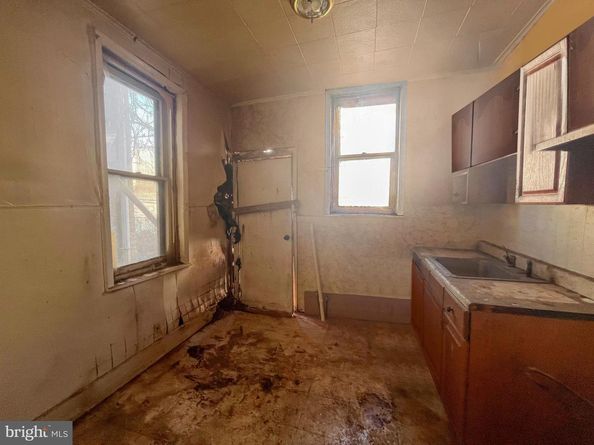 2825 W Clementine Street, Philadelphia PA 19132