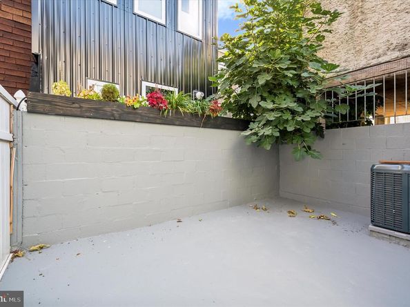 2033 N Mascher Street, Philadelphia PA 19122