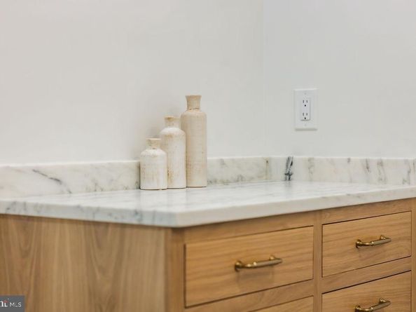 2460 Ontario Road NW, Washington DC 20009