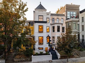 2460 Ontario Road NW