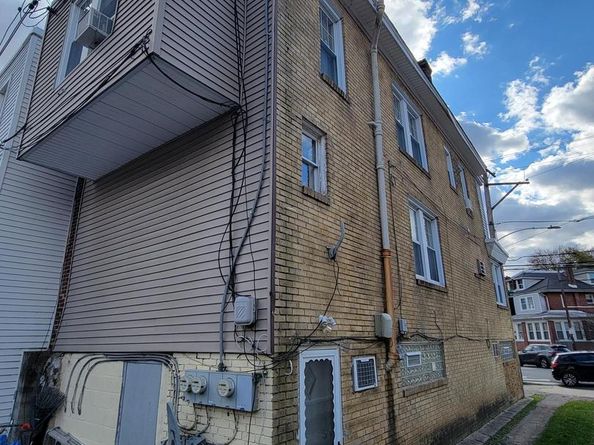 527 Magee Avenue, Philadelphia PA 19111