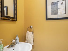 7 Plum Court, Lafayette Hill PA 19444