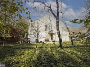 7 Plum Court, Lafayette Hill PA 19444