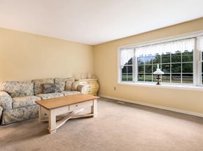1067 Log College Drive, Warminster PA 18974