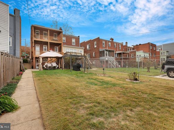 1922 Q Street SE, Washington DC 20020