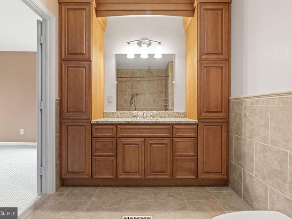 2400 Honey Run Road, Ambler PA 19002