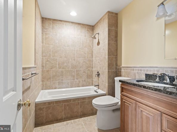 2400 Honey Run Road, Ambler PA 19002