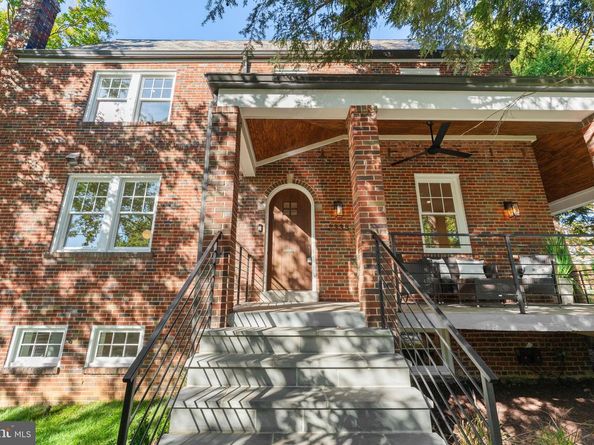 2338 39TH Street NW, Washington DC 20007