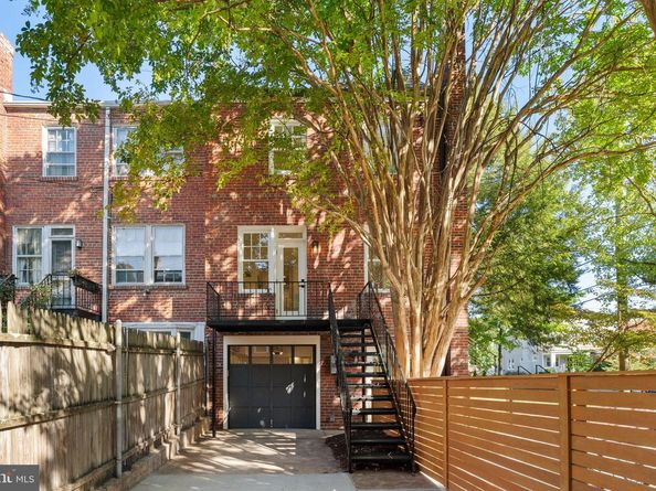 2338 39TH Street NW, Washington DC 20007