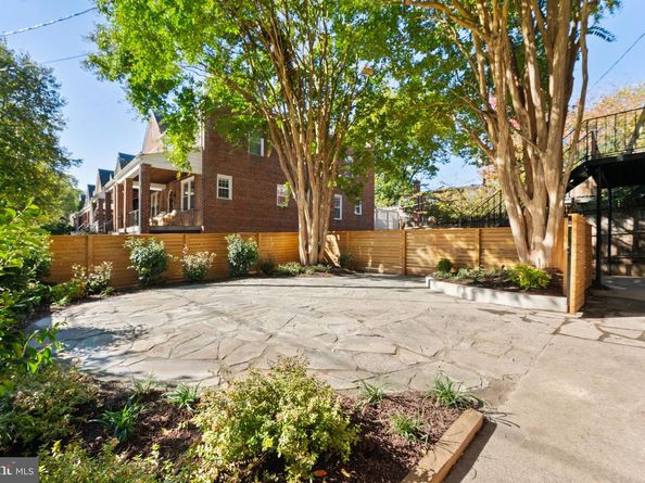 2338 39TH Street NW, Washington DC 20007