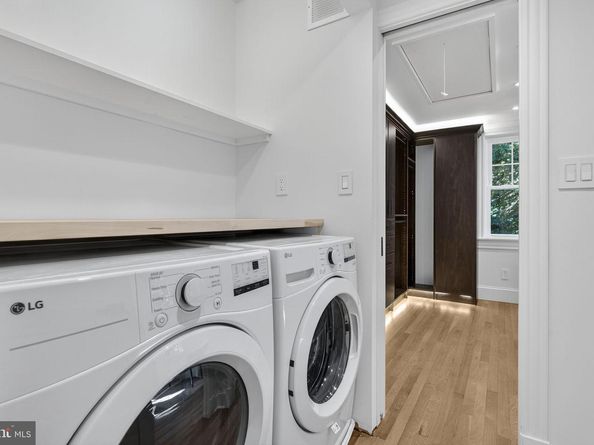 2338 39TH Street NW, Washington DC 20007