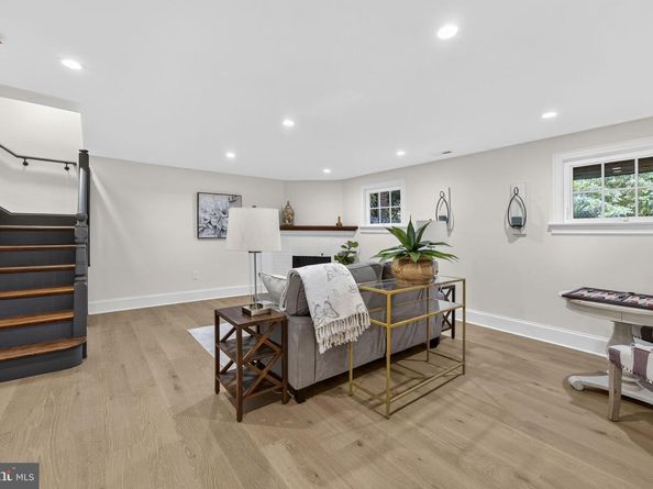 2338 39TH Street NW, Washington DC 20007