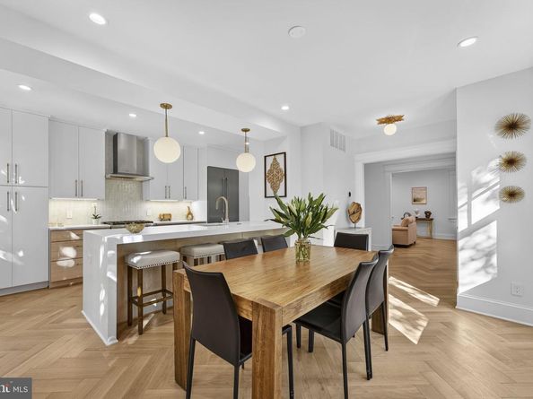 2338 39TH Street NW, Washington DC 20007