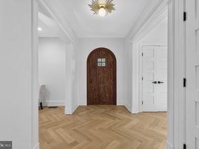 2338 39TH Street NW, Washington DC 20007