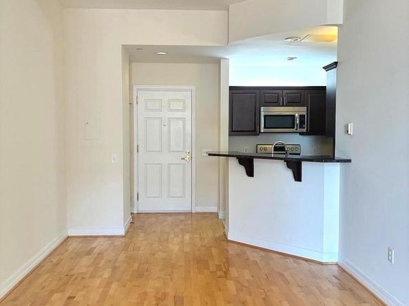1600 Arch Street 1407, Philadelphia PA 19103