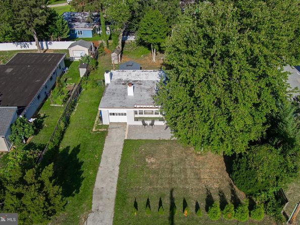 2025 S Sproul Road, Broomall PA 19008
