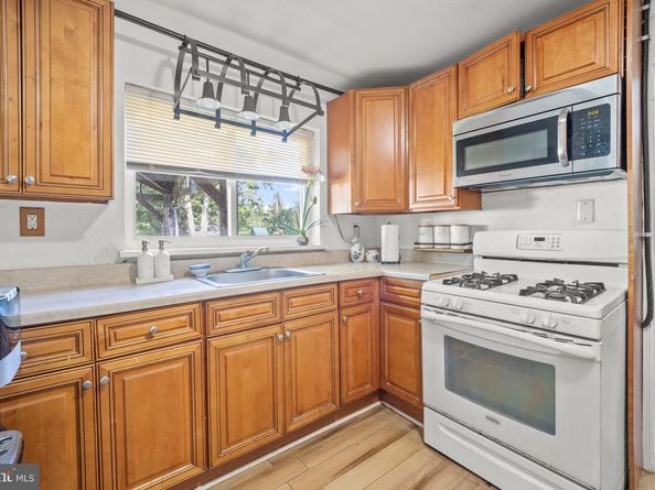 2025 S Sproul Road, Broomall PA 19008