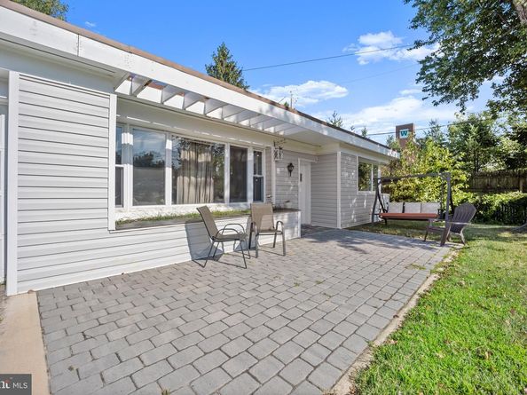 2025 S Sproul Road, Broomall PA 19008