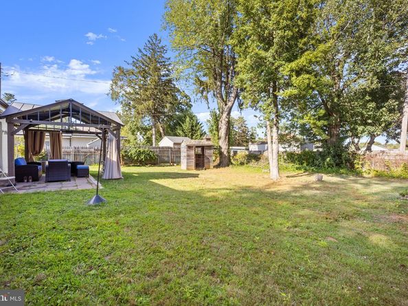 2025 S Sproul Road, Broomall PA 19008