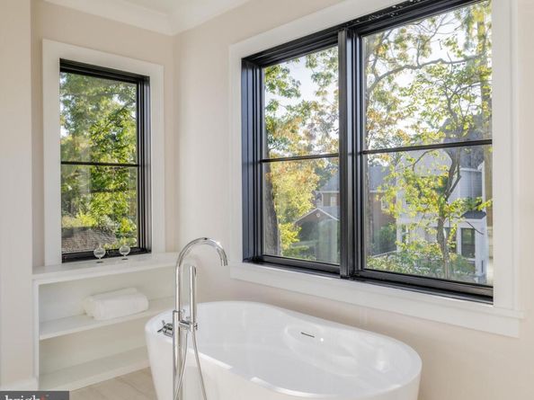 630 N Kenmore Street, Arlington VA 22201