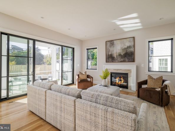 630 N Kenmore Street, Arlington VA 22201