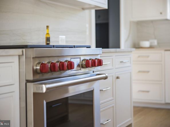 630 N Kenmore Street, Arlington VA 22201