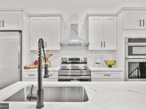 113 18TH Street SE 2, Washington DC 20003