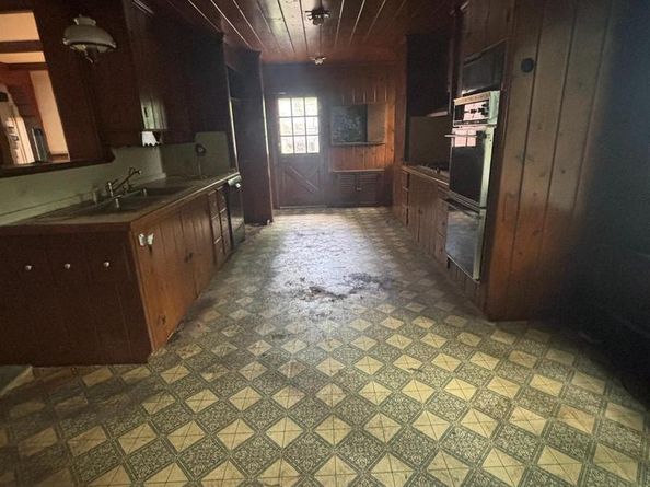 805 E Penn Pines Boulevard, Aldan PA 19018