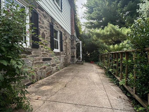 805 E Penn Pines Boulevard, Aldan PA 19018