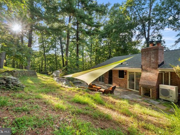 3706 Quaint Acres Circle, Falls Church VA 22041