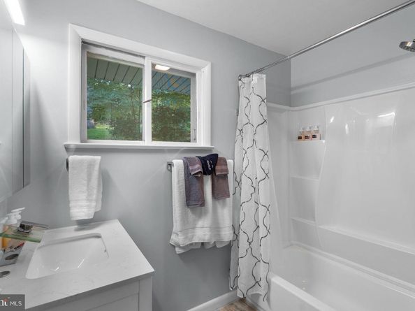 3706 Quaint Acres Circle, Falls Church VA 22041