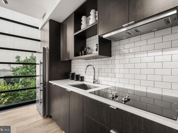 1300 4TH Street SE 312, Washington DC 20003