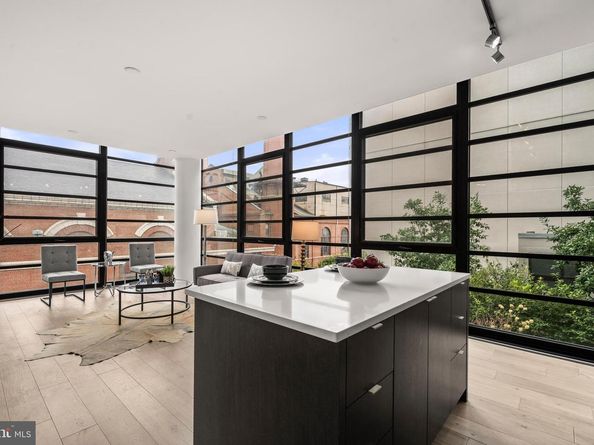 1300 4TH Street SE 312, Washington DC 20003