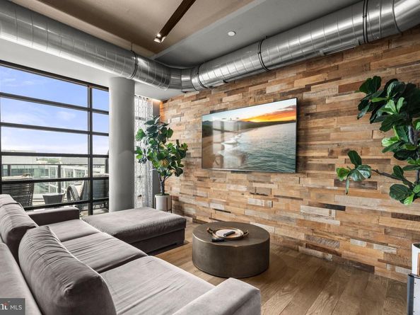 1300 4TH Street SE 312, Washington DC 20003