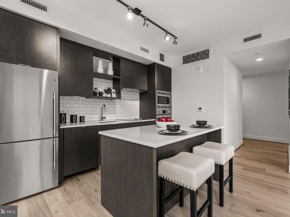 1300 4TH Street SE 312, Washington DC 20003