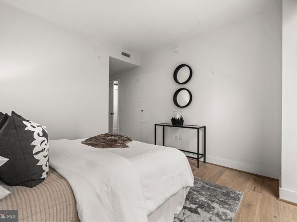 1300 4TH Street SE 312, Washington DC 20003