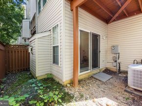 4925 Waple Lane, Alexandria VA 22304